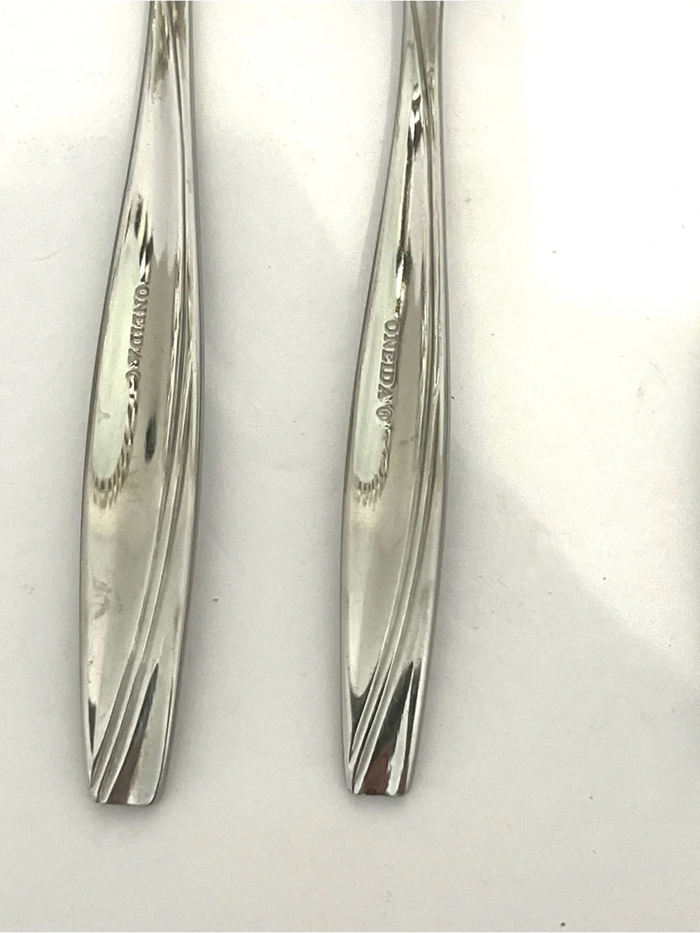 Oneida Camlynn Cleo Stainless Steel Flatware 5-Piece Place Setting Satin Handle